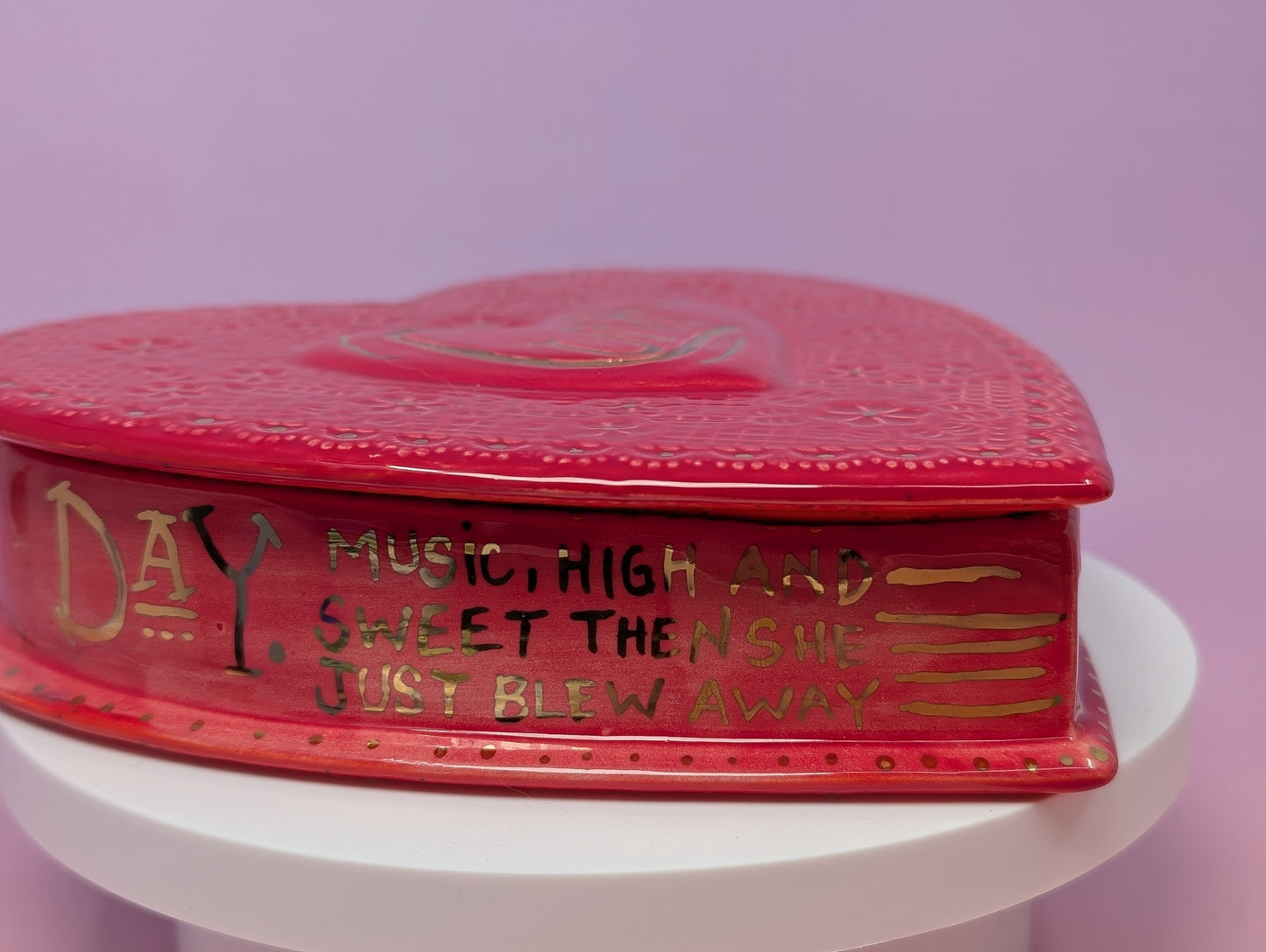 Cunt Lace Heart Box