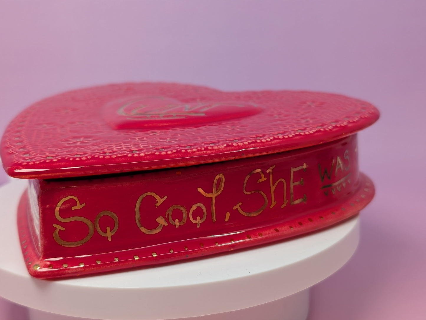 Cunt Lace Heart Box