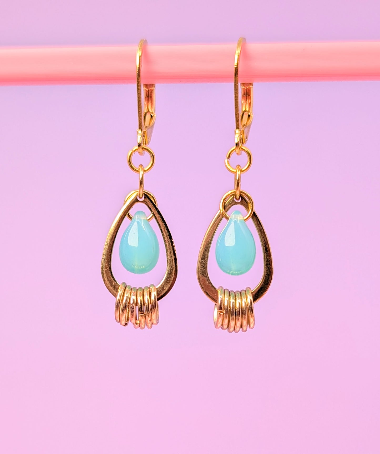 Stacked Atomic Teardrop