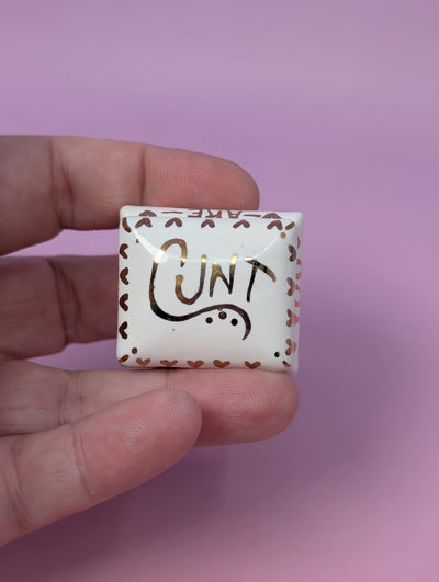 Tiny Cunty Pillbox