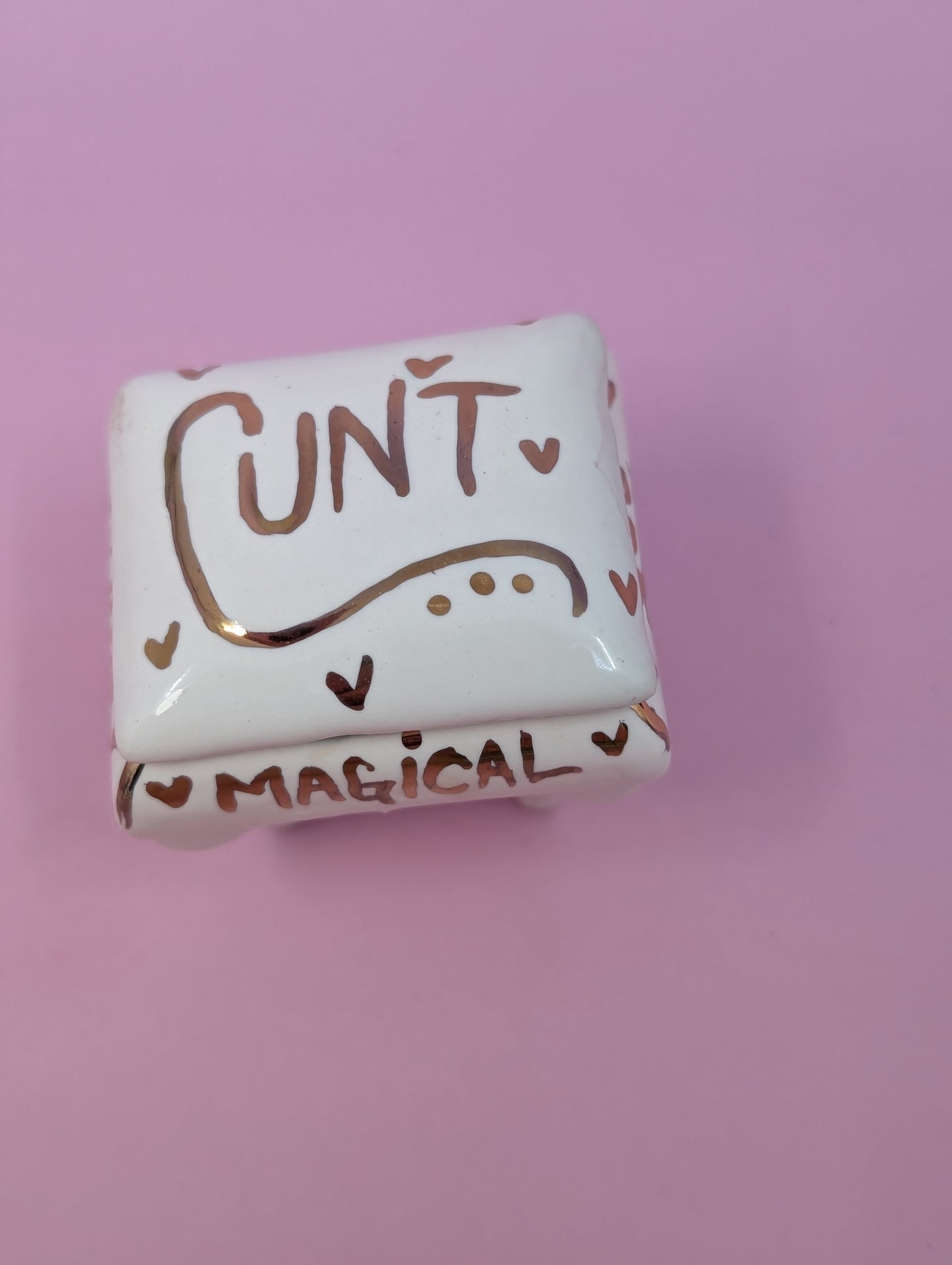 Tiny Cunty Pillbox