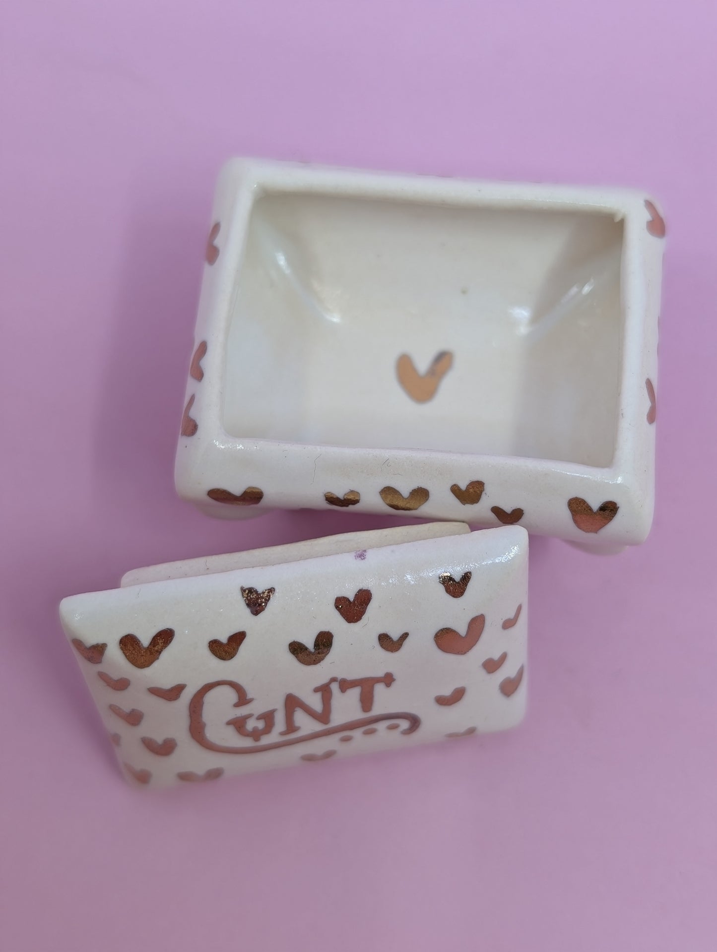 Tiny Cunty Pillbox
