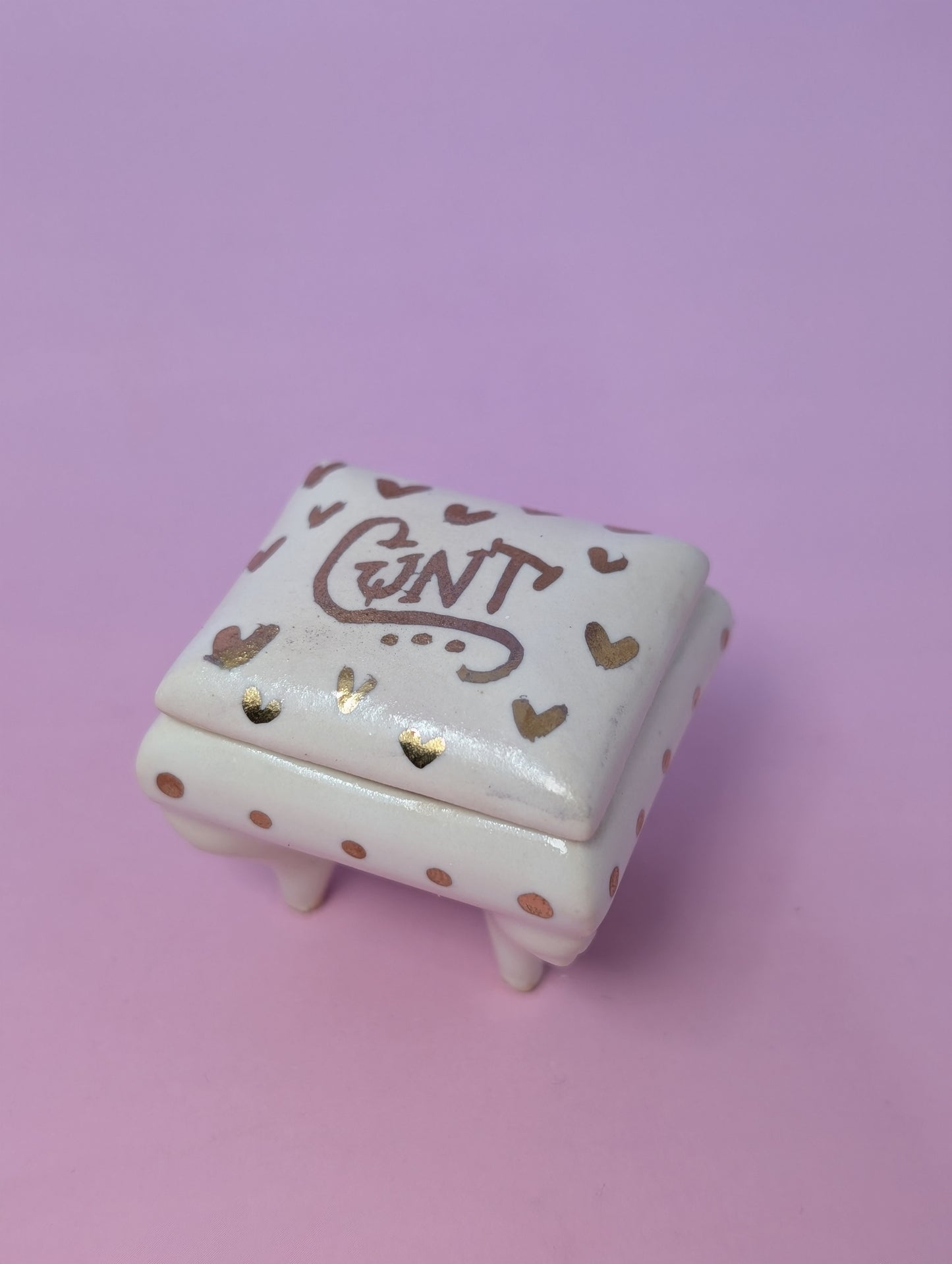 Tiny Cunty Pillbox