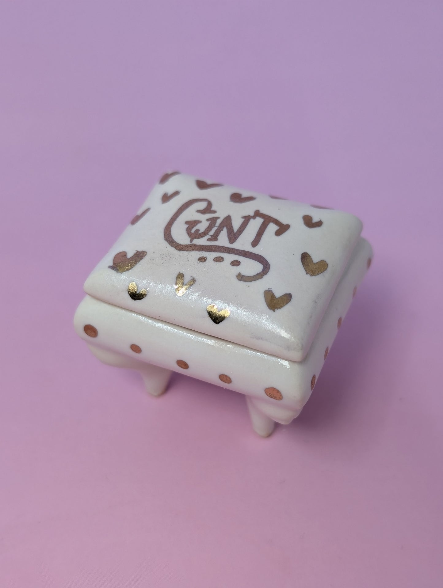 Tiny Cunty Pillbox