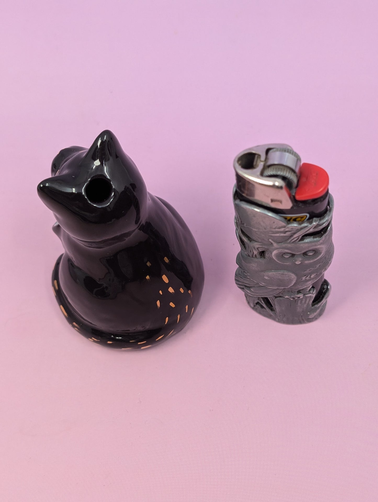 Cat Pipe with Yarn Ball