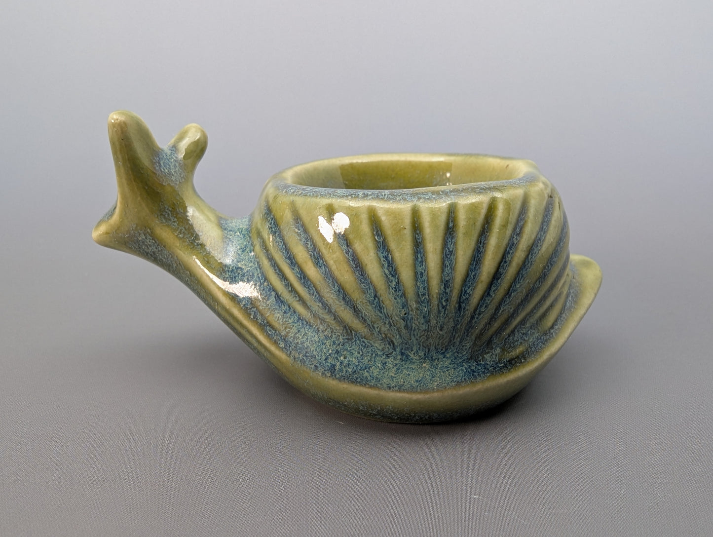 Snail Personal Ashtray - Floating Green