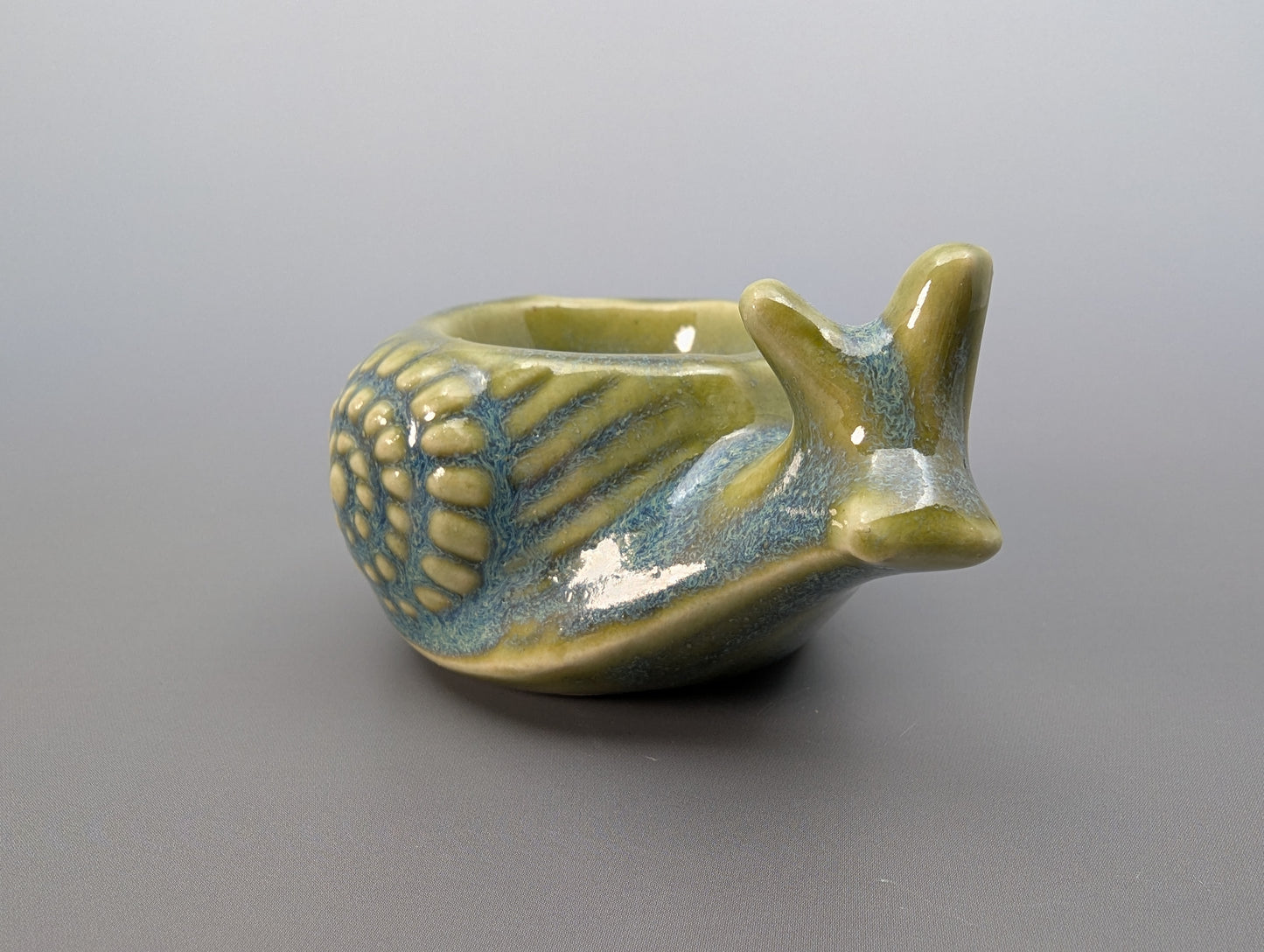 Snail Personal Ashtray - Floating Green