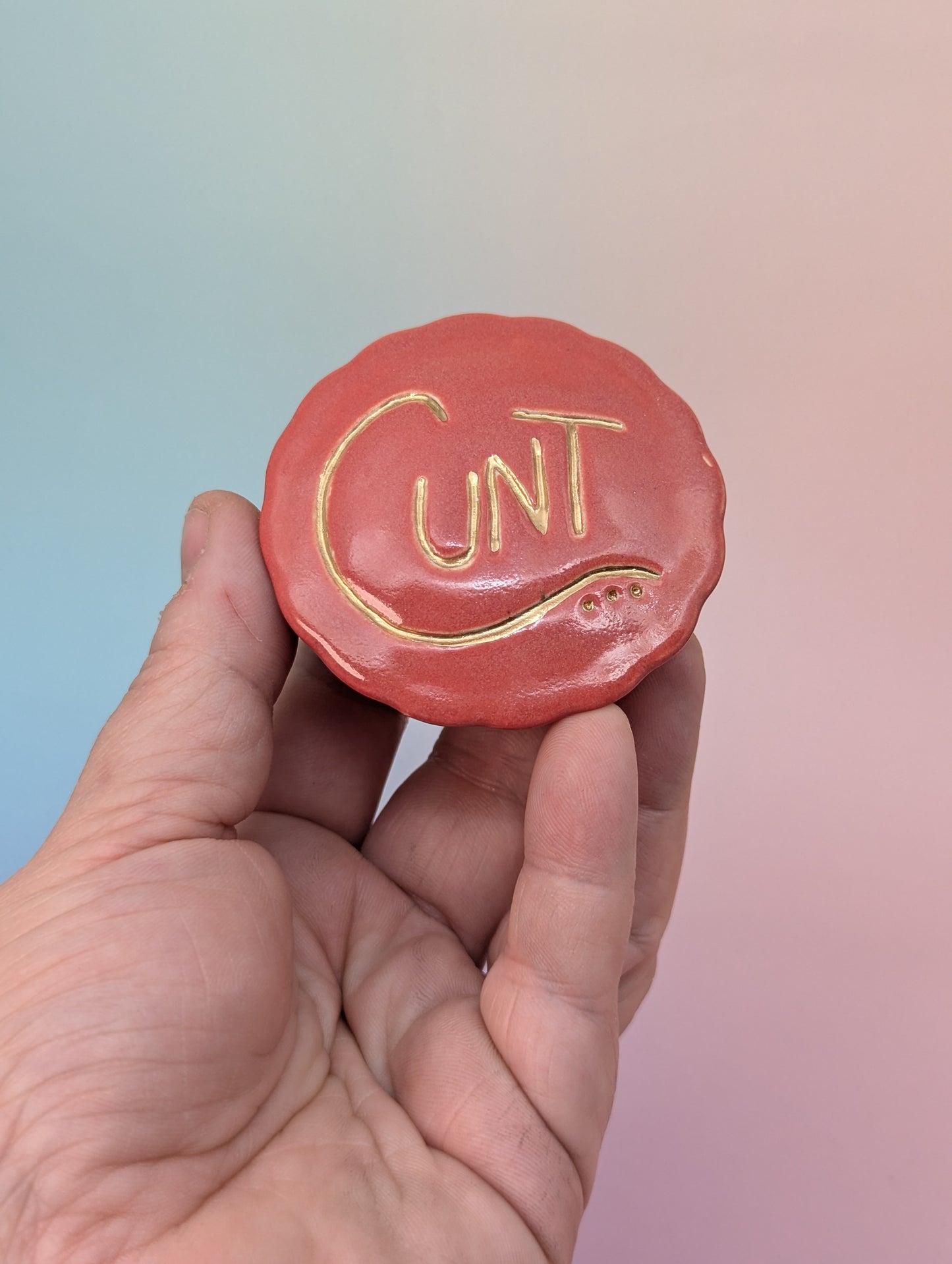 Cunt Round Pillbox
