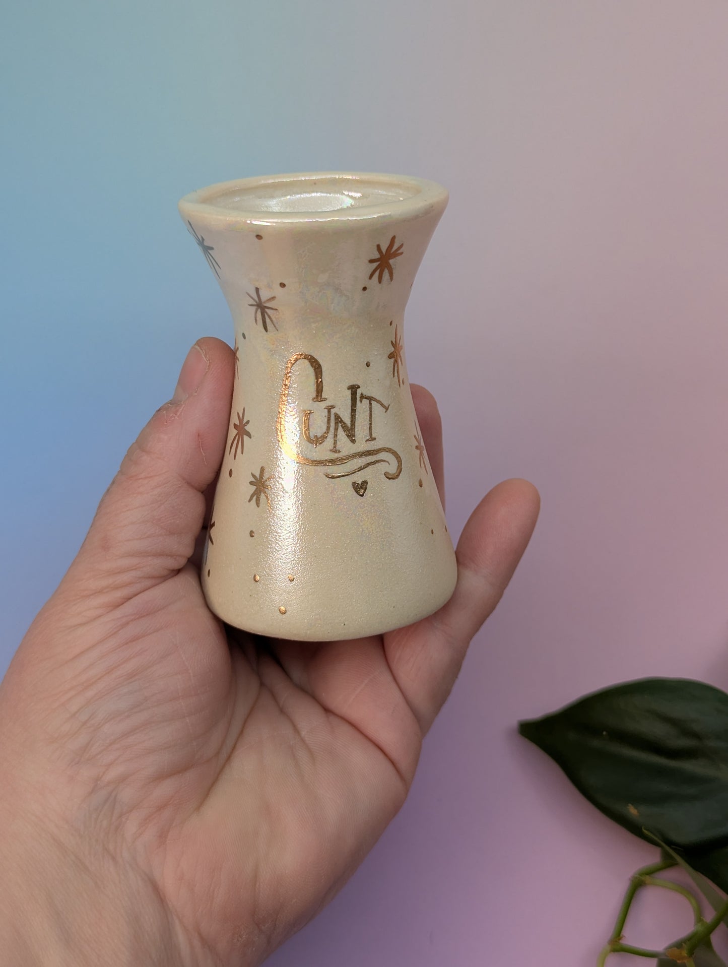 Cunty Bud Vase W/Opalescent