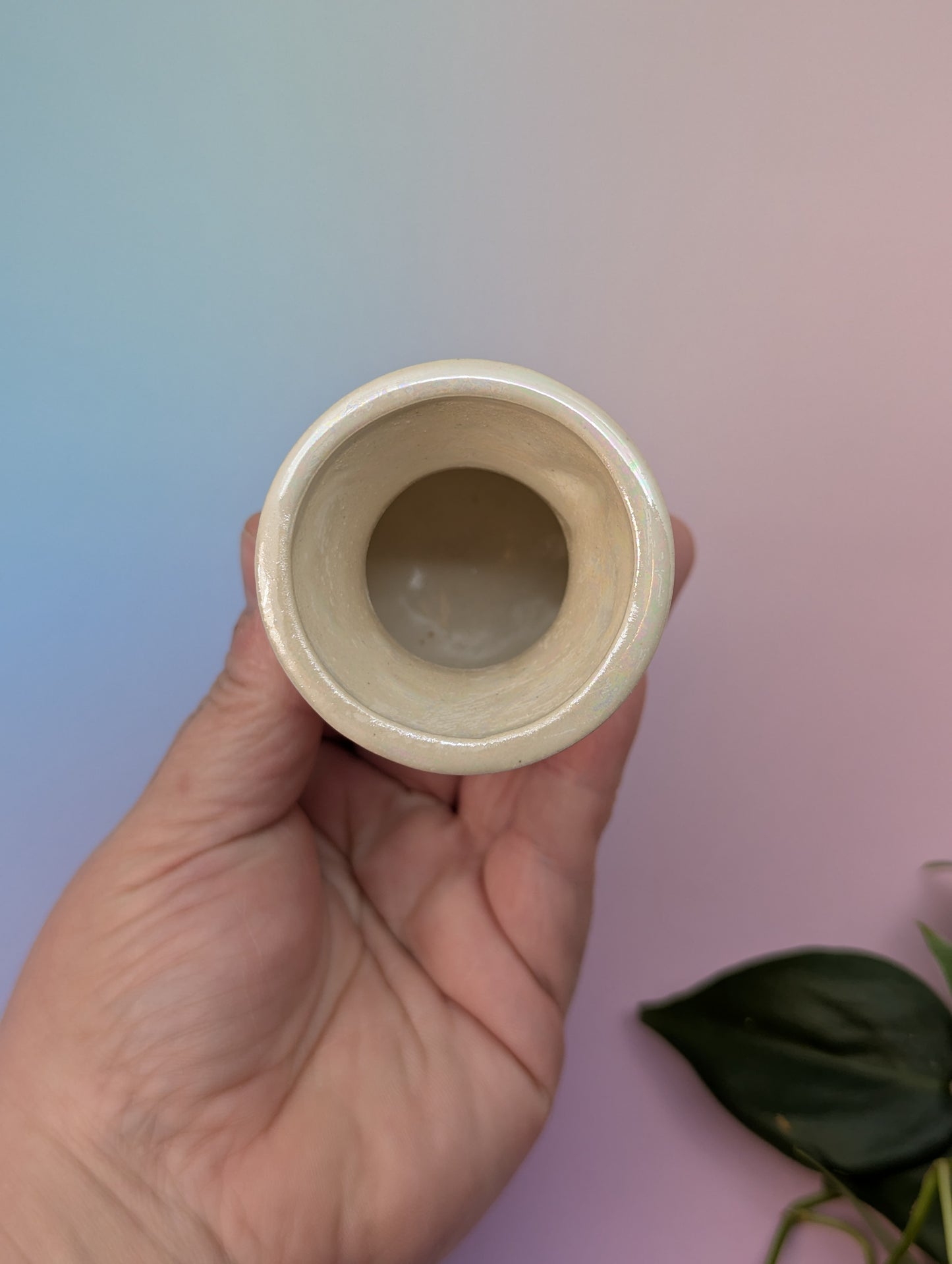 Cunty Bud Vase W/Opalescent