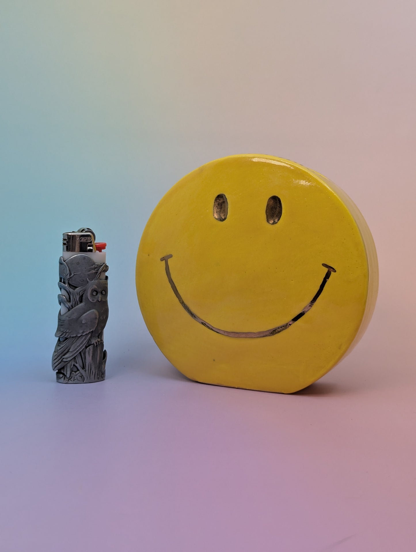 Cunty Smiley Face Vase