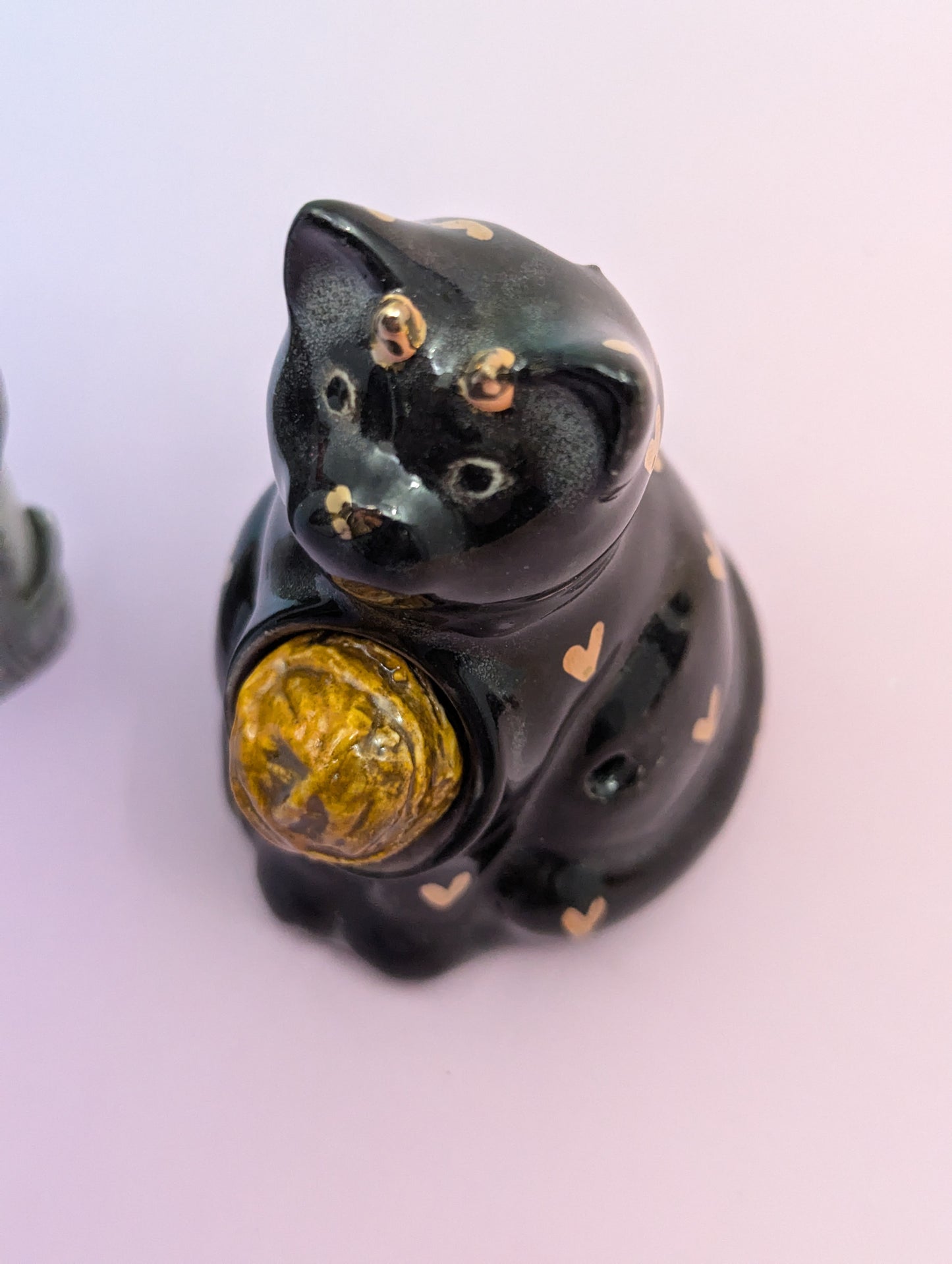 Black Cat Pipe W/Yarn Ball Stopper