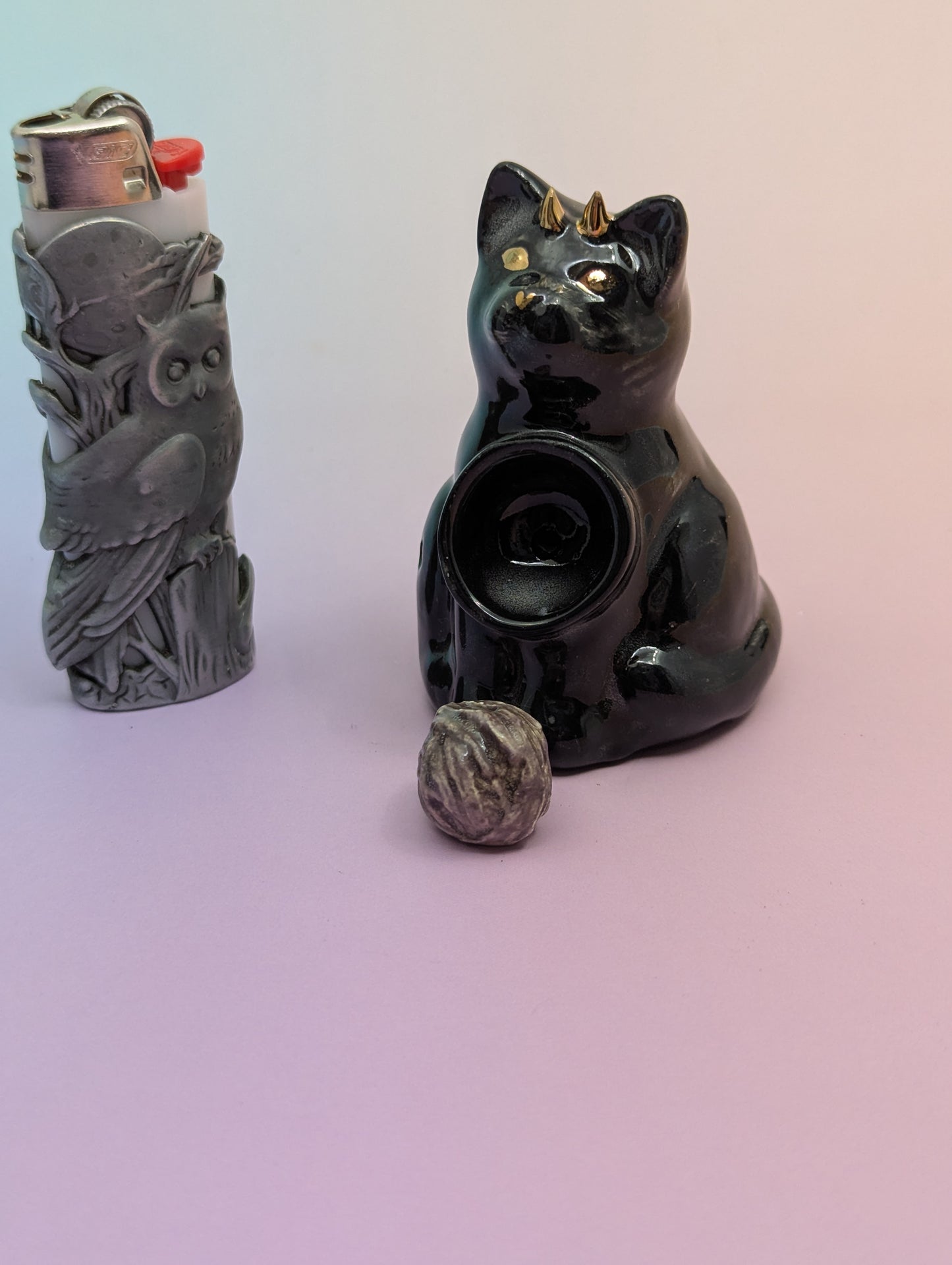 Black Cat Pipe W/Yarn Ball Stopper