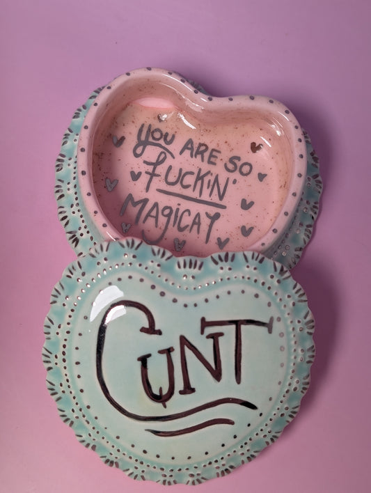 Cunty Frilled Heart Pillbox with Silver Glaze