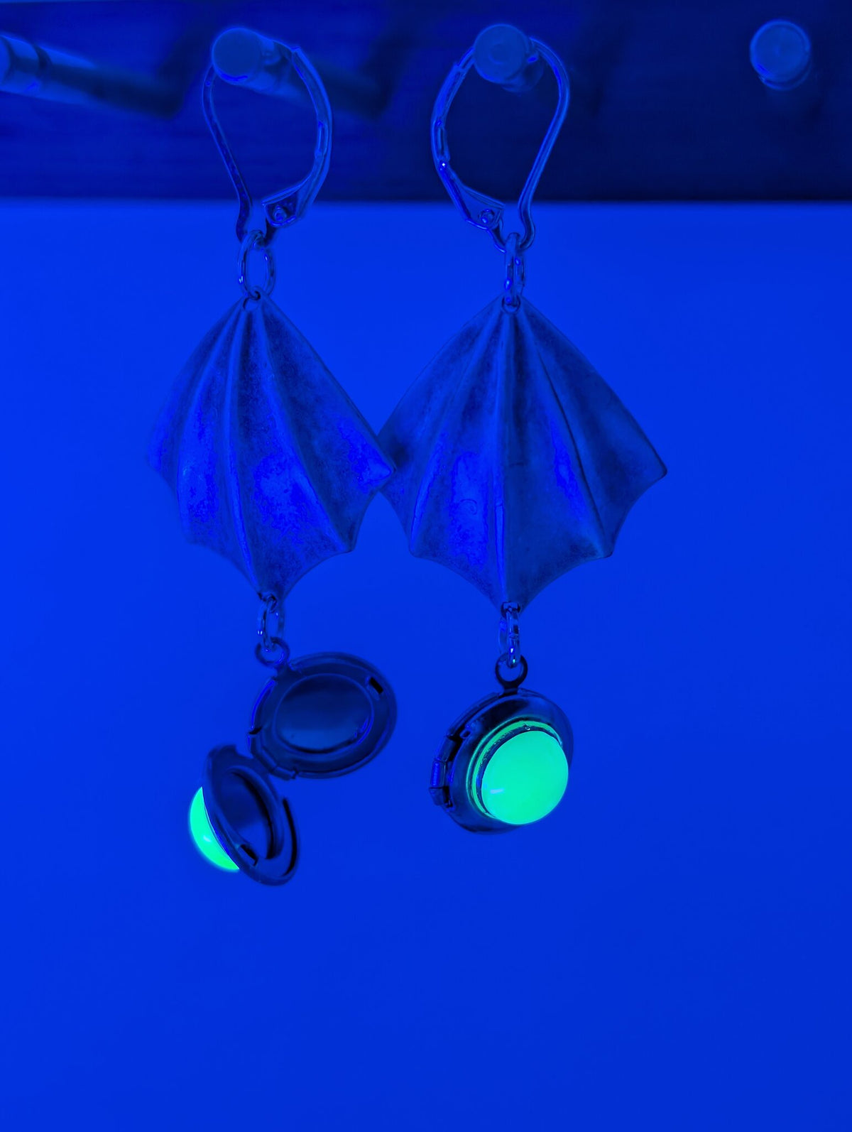 EAR-0073_0004.jpg