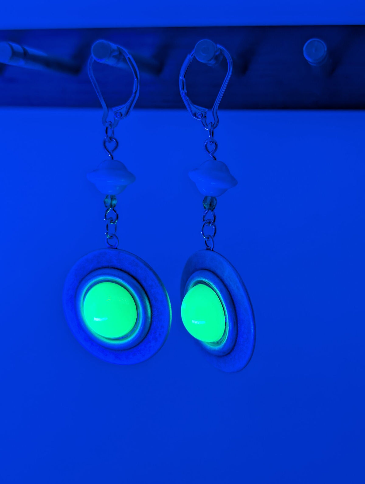 EAR-0076_0005.jpg