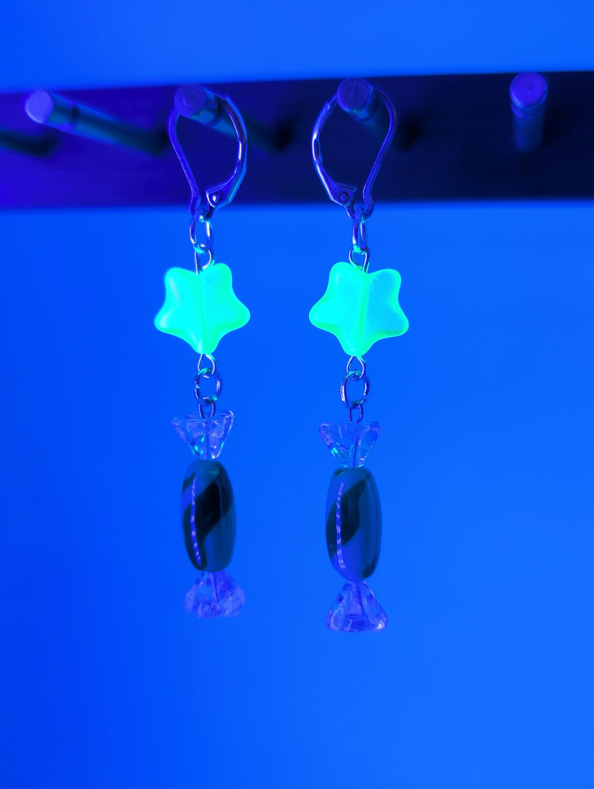 EAR-0098_0002.jpg