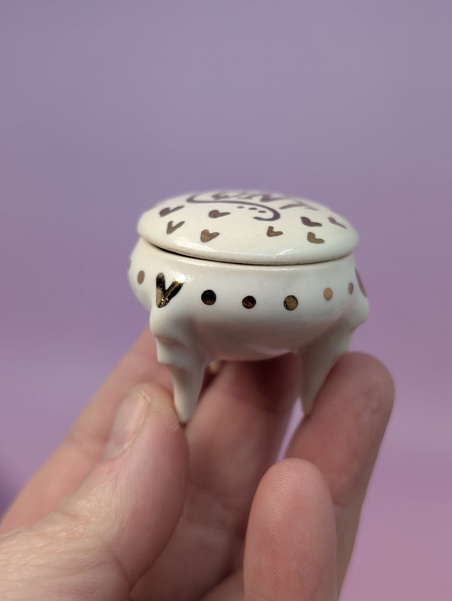Tiny Cunty Pillbox