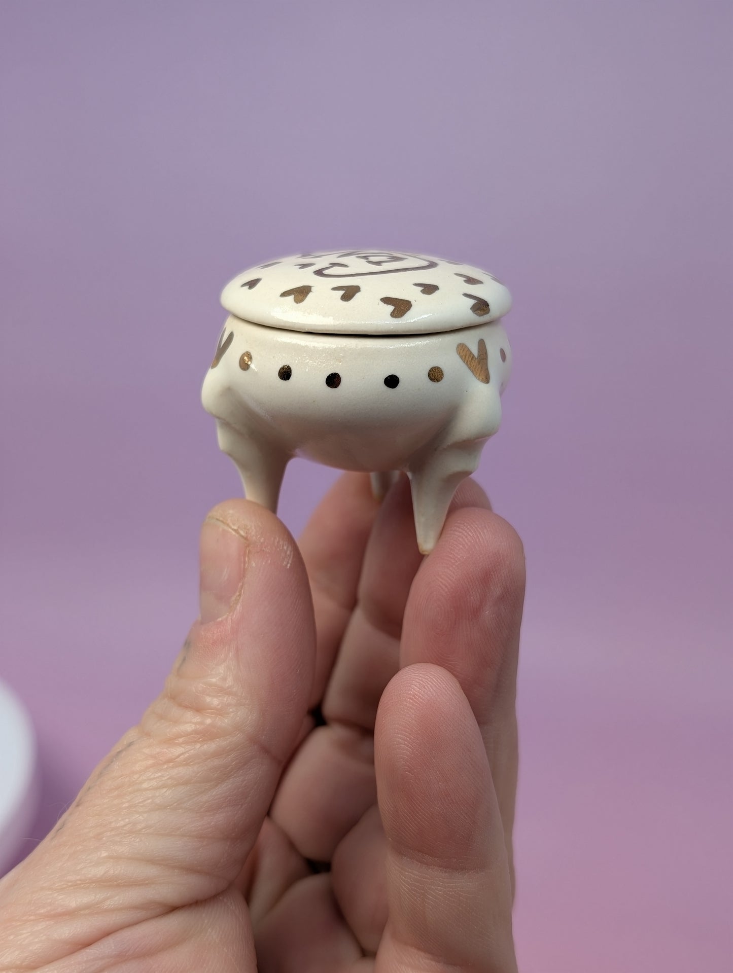 Tiny Cunty Pillbox