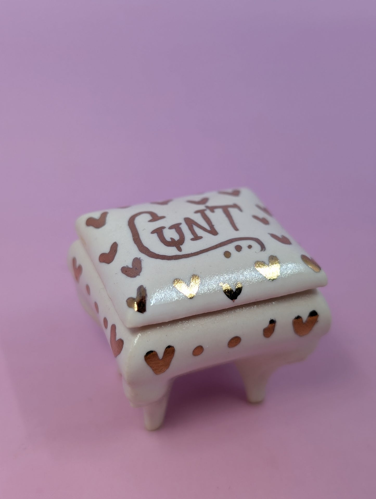 Tiny Cunty Pillbox