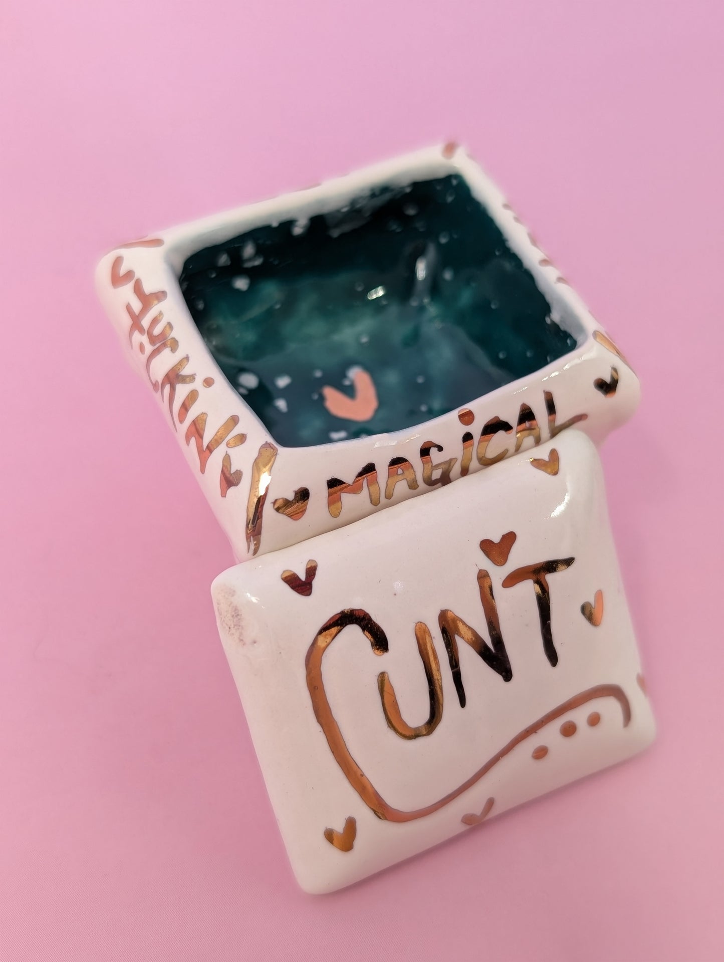 Tiny Cunty Pillbox