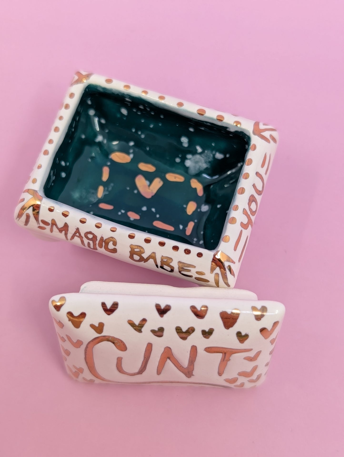 Tiny Cunty Pillbox