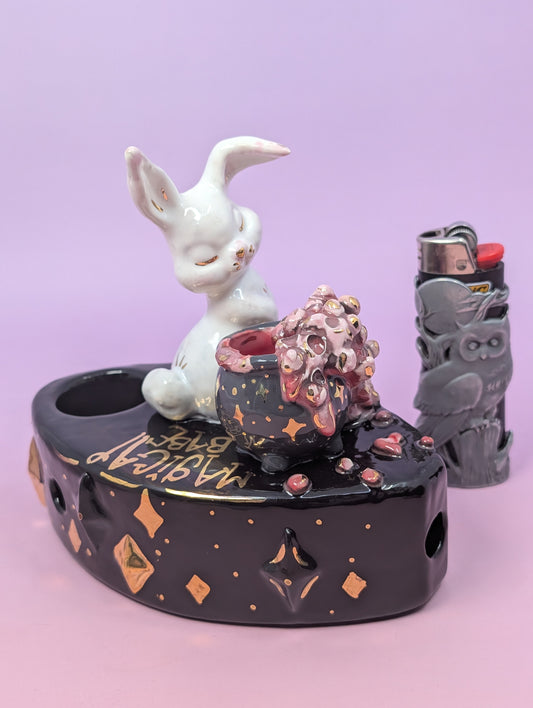 Bunny Cauldron Pipe