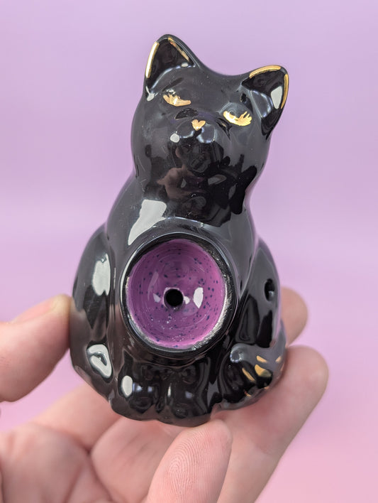 Cat Pipe with Yarn Ball