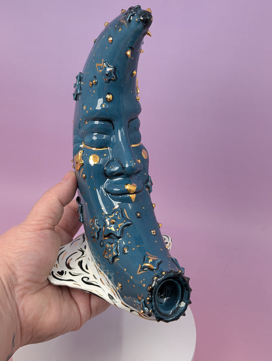 Moon Pipe