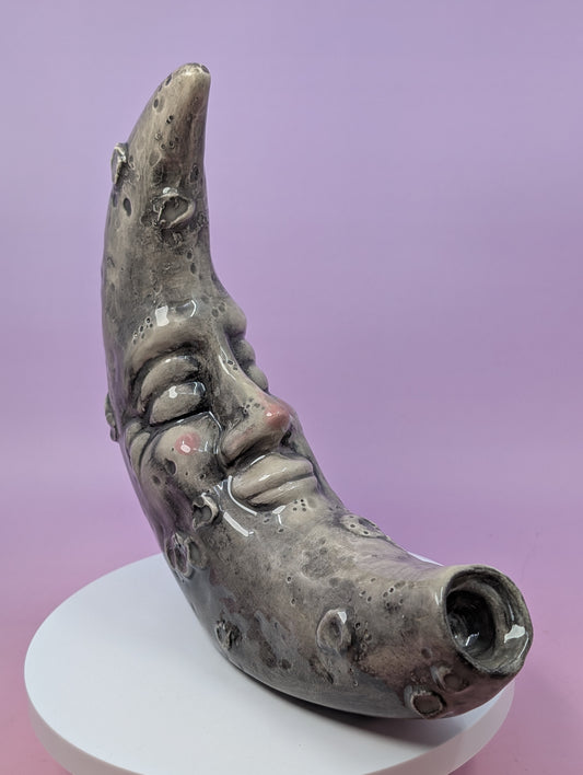 Moon Pipe