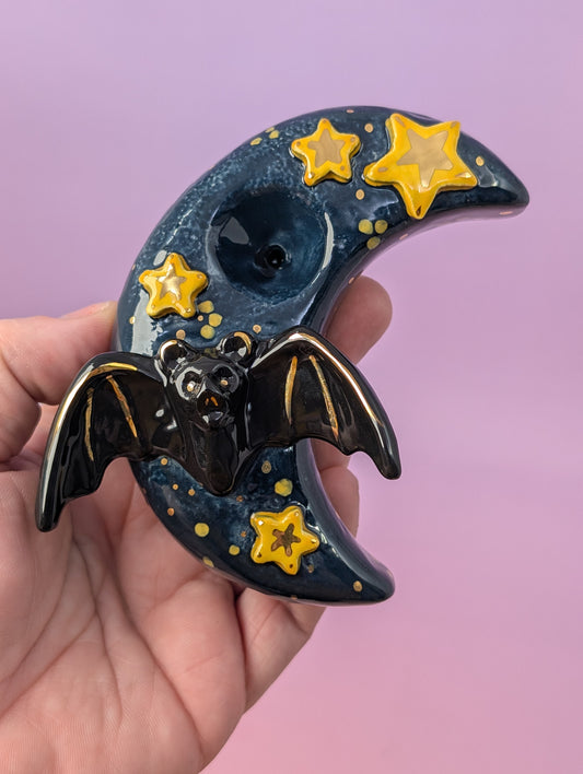Crescent Moon Bat Pipe