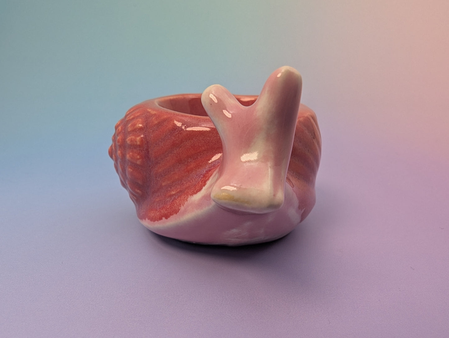 Snail Personal Ashtray - Nips and Lips Pink