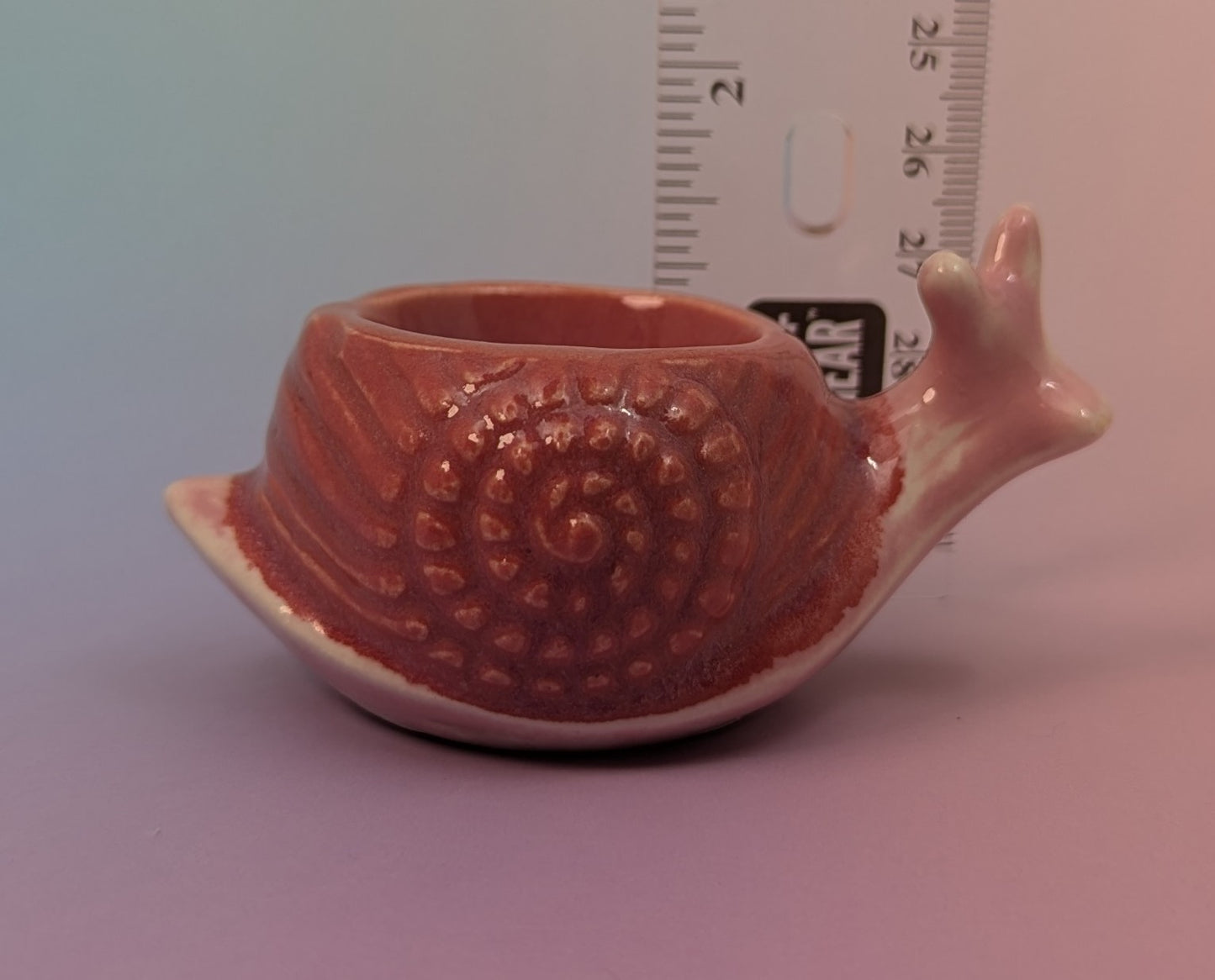 Snail Personal Ashtray - Nips and Lips Pink