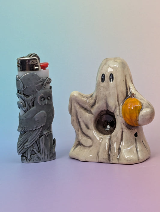 Ghostie W/Pumpkin Pipe