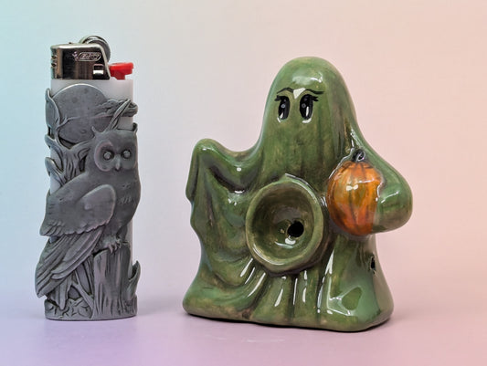 Ghostie W/Pumpkin Pipe