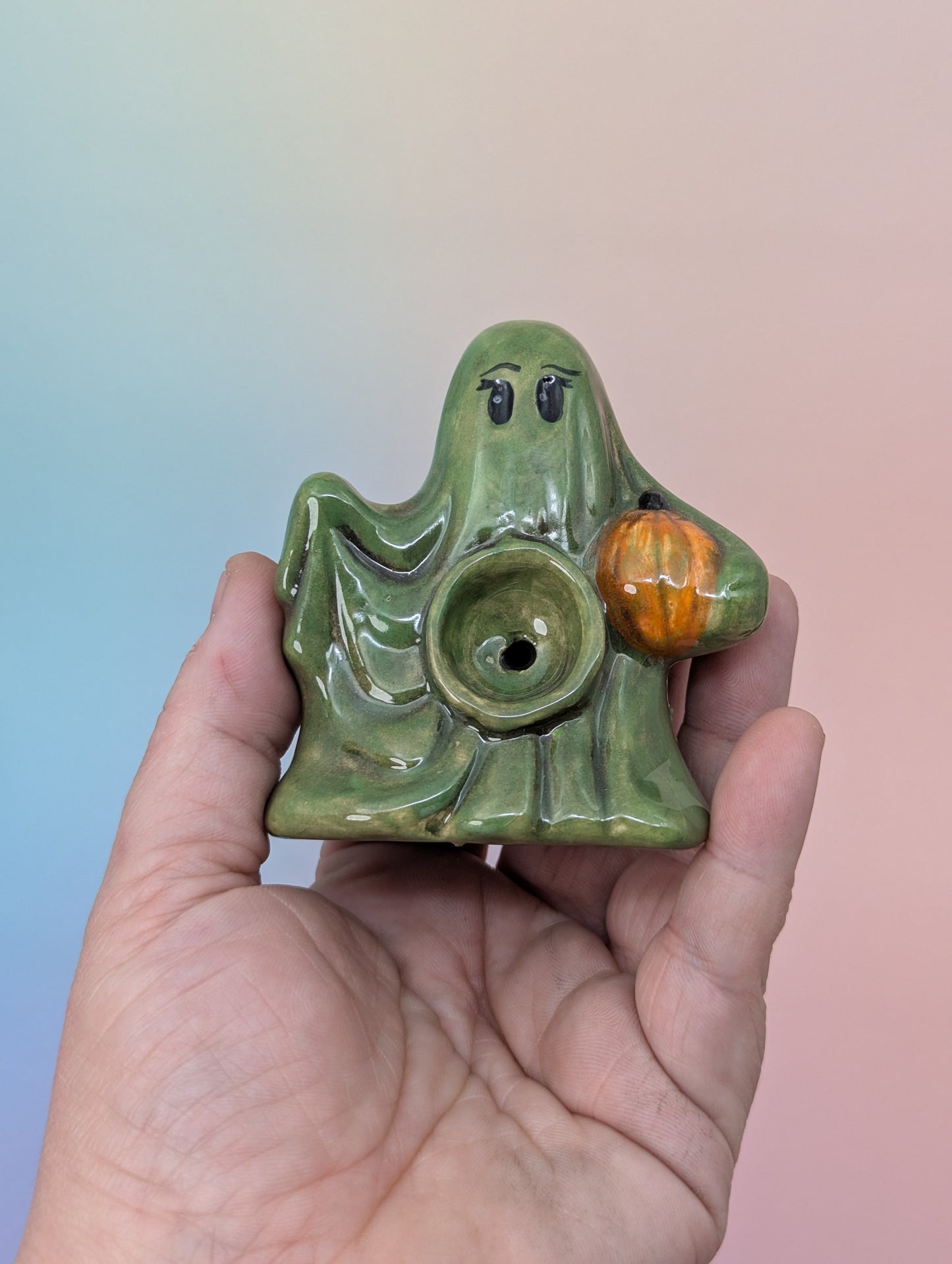 Ghostie W/Pumpkin Pipe