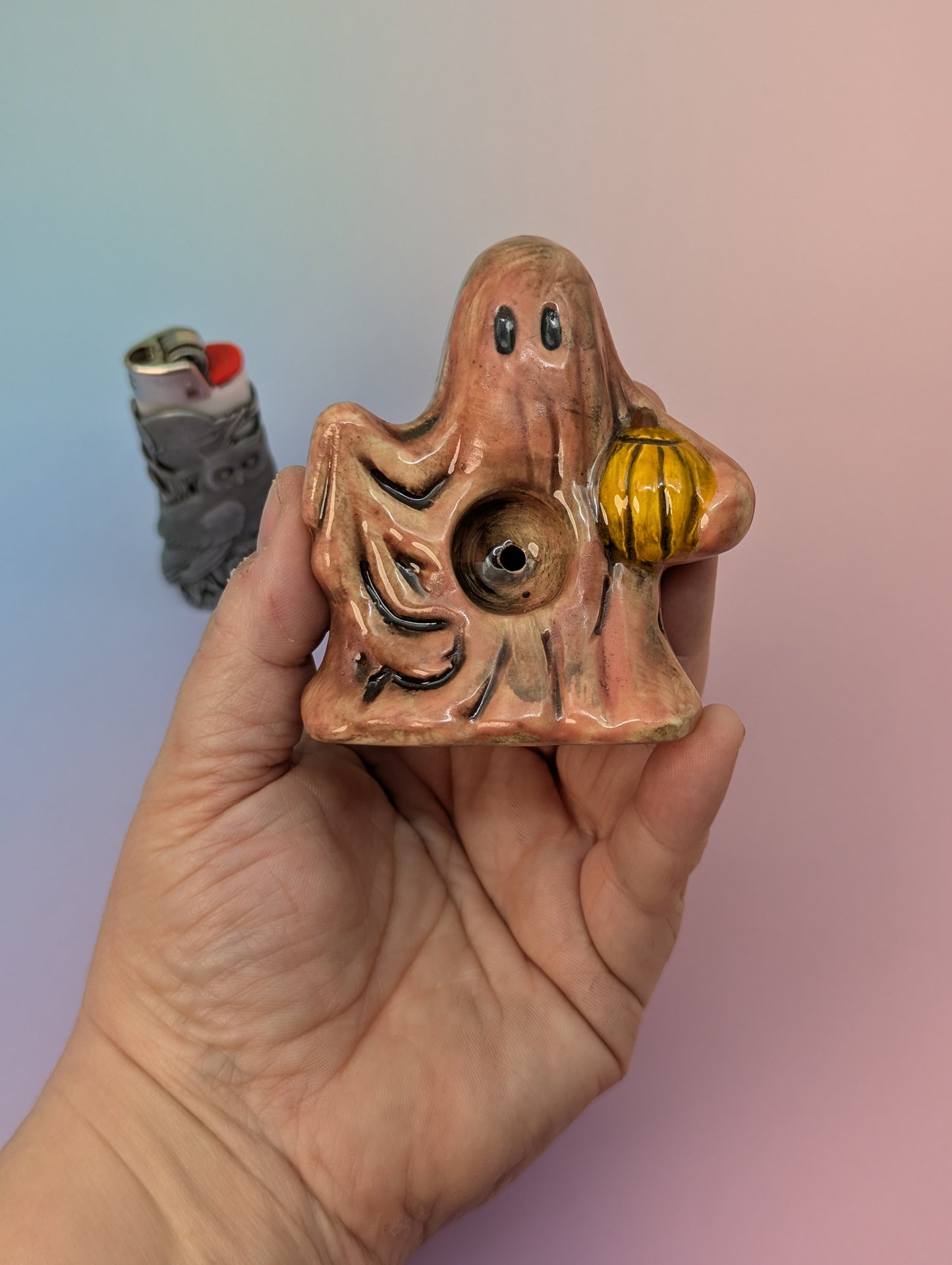 Ghostie W/Pumpkin Pipe