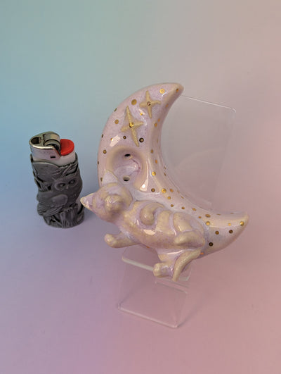 Playful Kitten & Stars Pipe