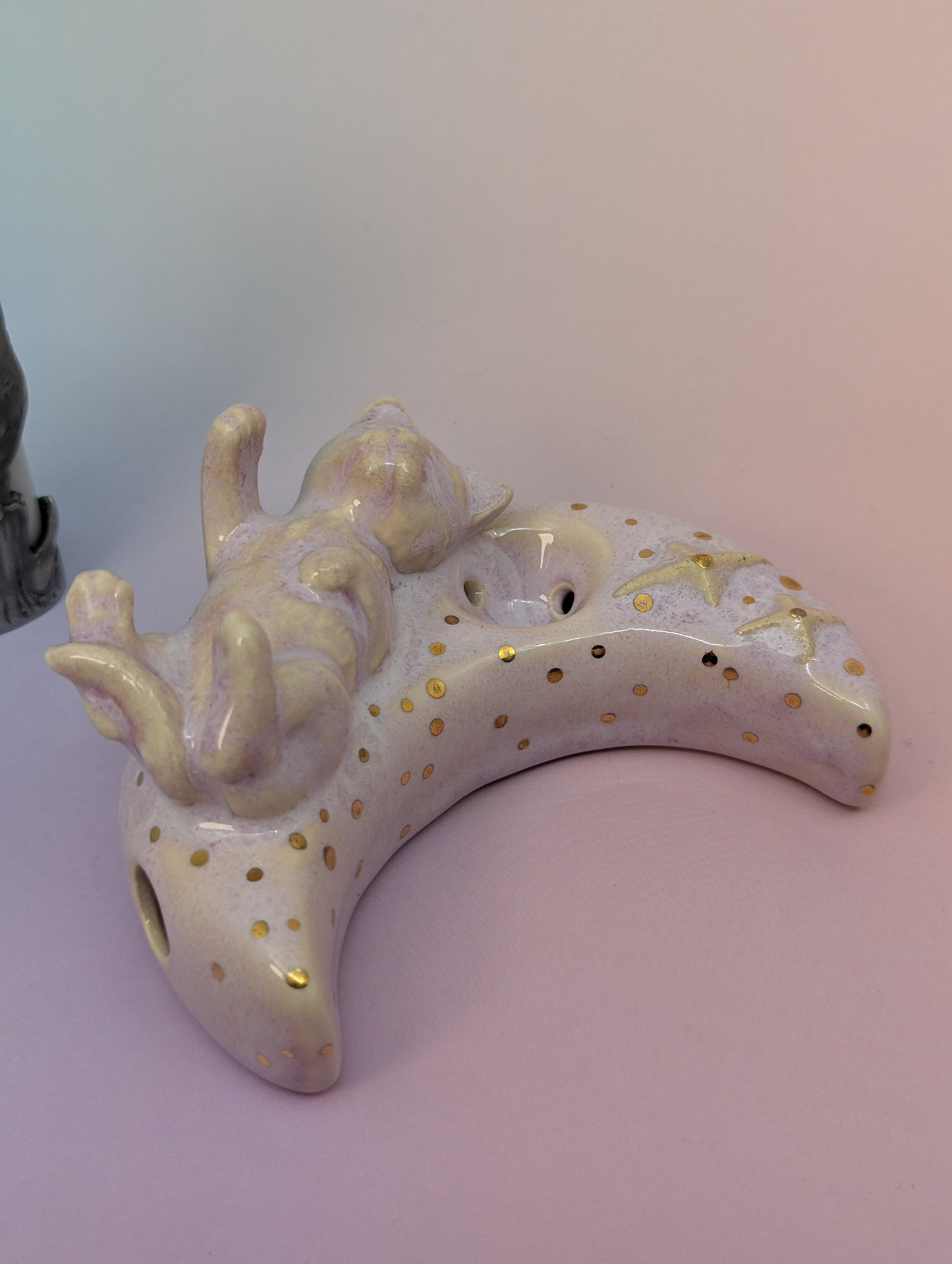 Playful Kitten & Stars Pipe