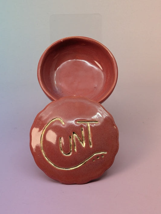Cunt Round Pillbox