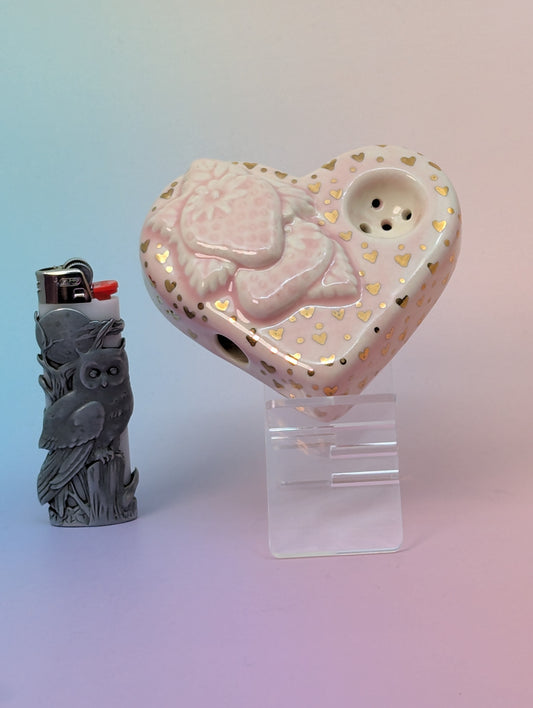 Strawberries on Heart Pipe