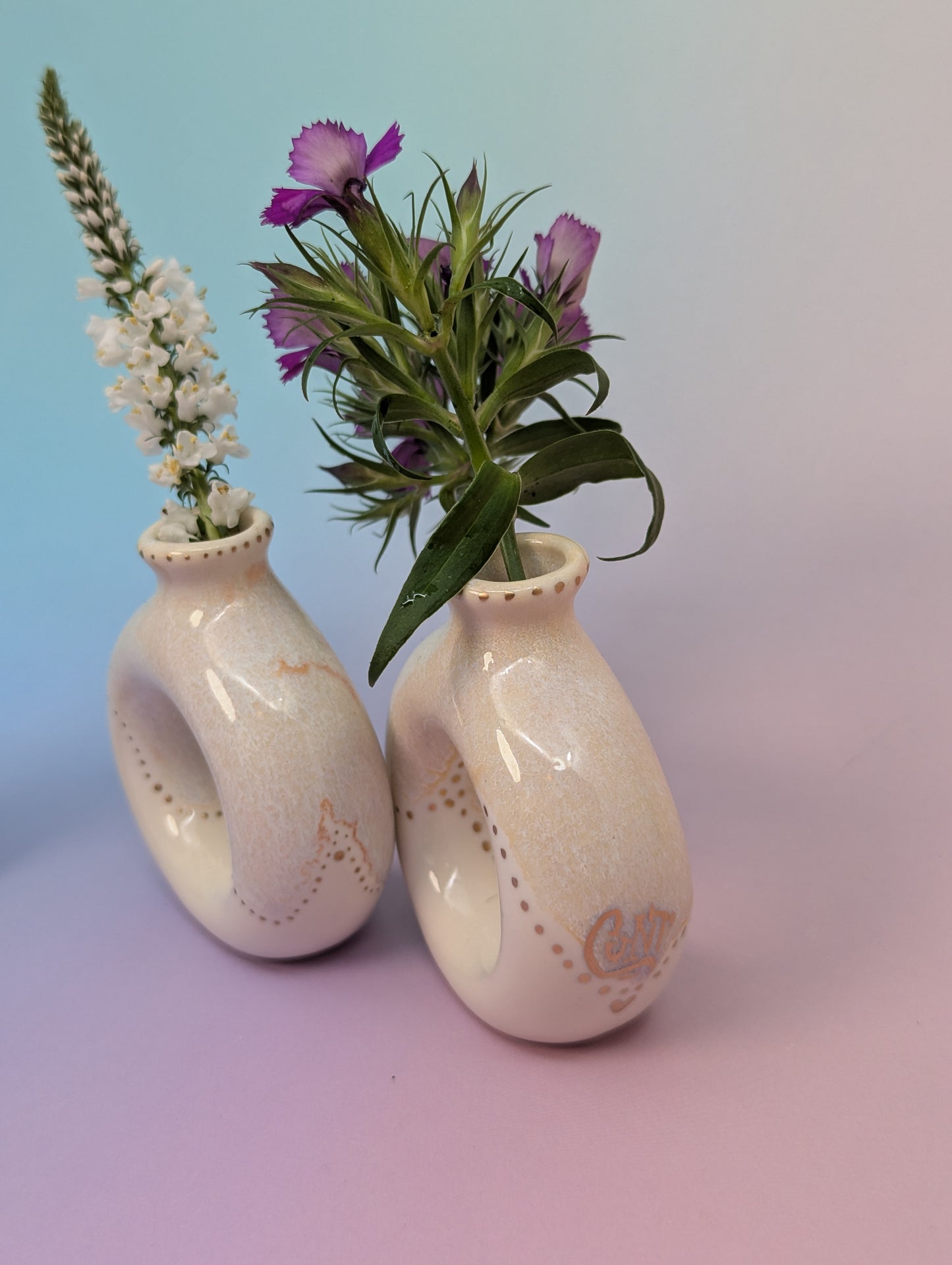 Cunty Bud Vase Napkin Rings w/ Gold Enamel Accents