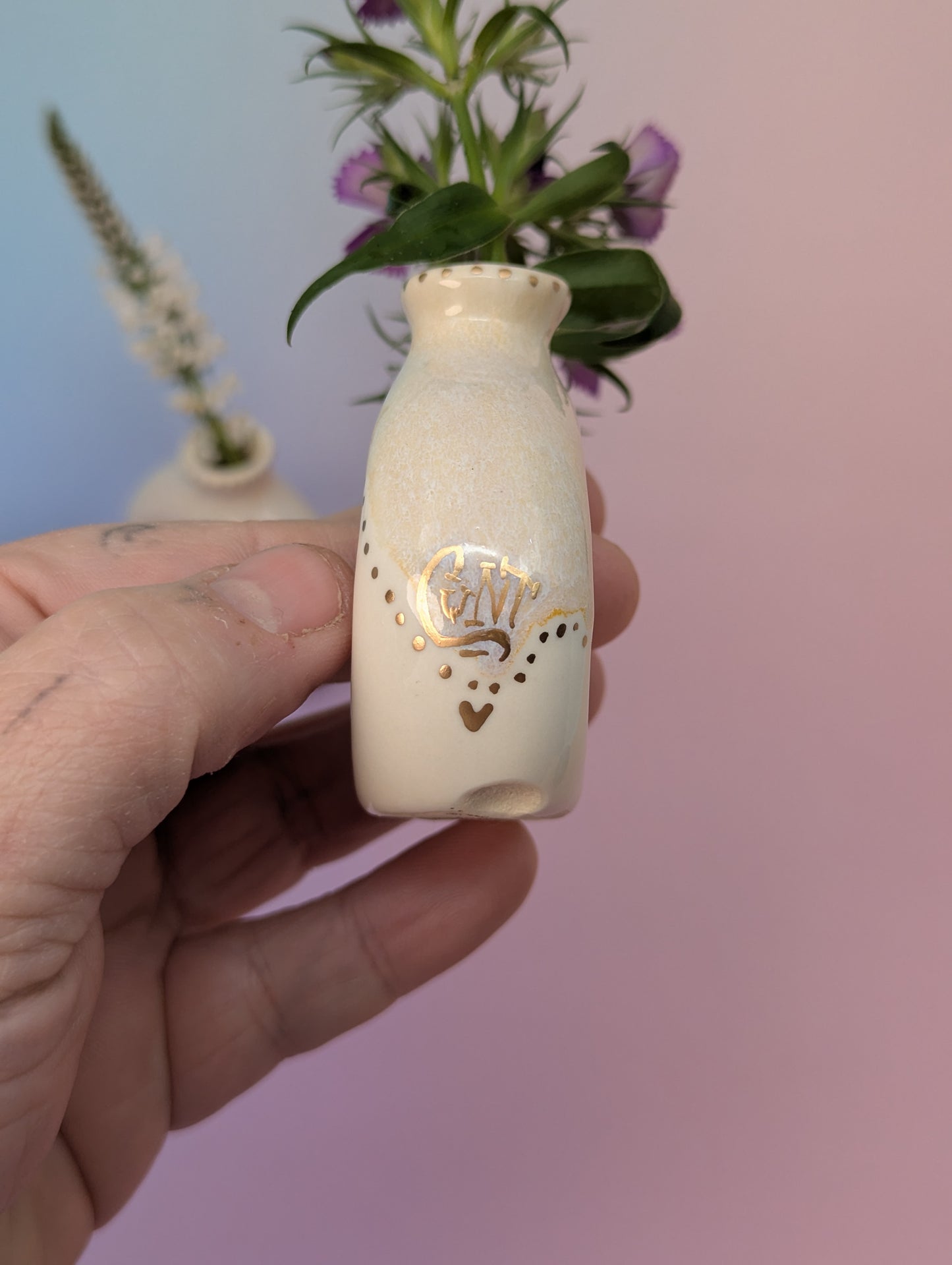 Cunty Bud Vase Napkin Rings w/ Gold Enamel Accents