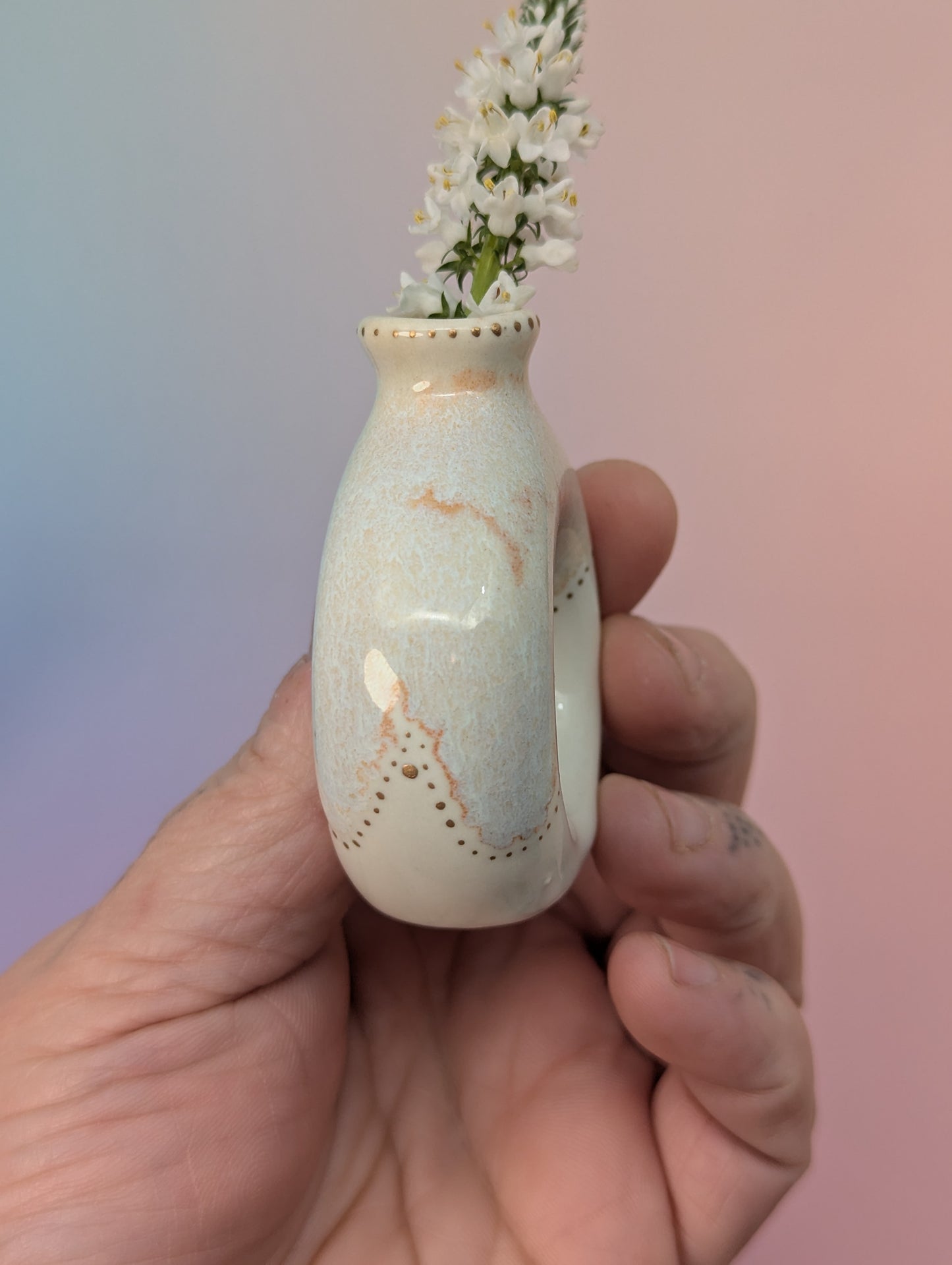 Cunty Bud Vase Napkin Rings w/ Gold Enamel Accents