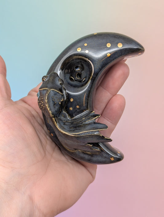 Goldie on Moon Pipe