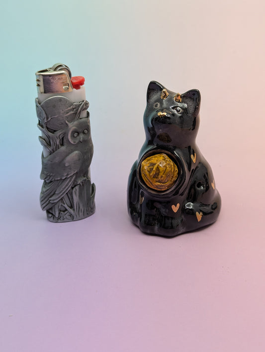 Black Cat Pipe W/Yarn Ball Stopper