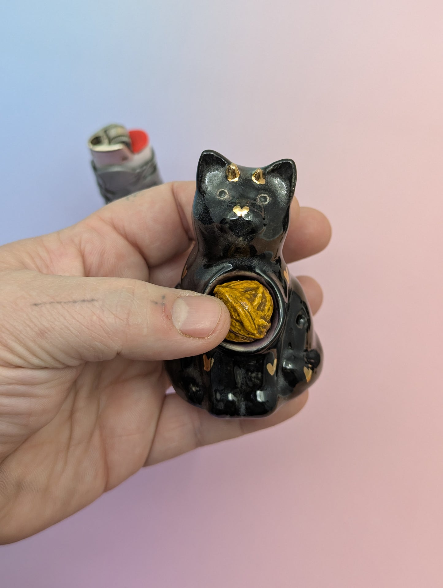 Black Cat Pipe W/Yarn Ball Stopper