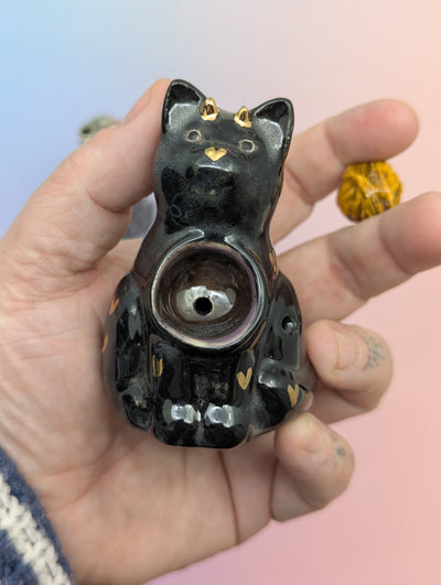 Black Cat Pipe W/Yarn Ball Stopper