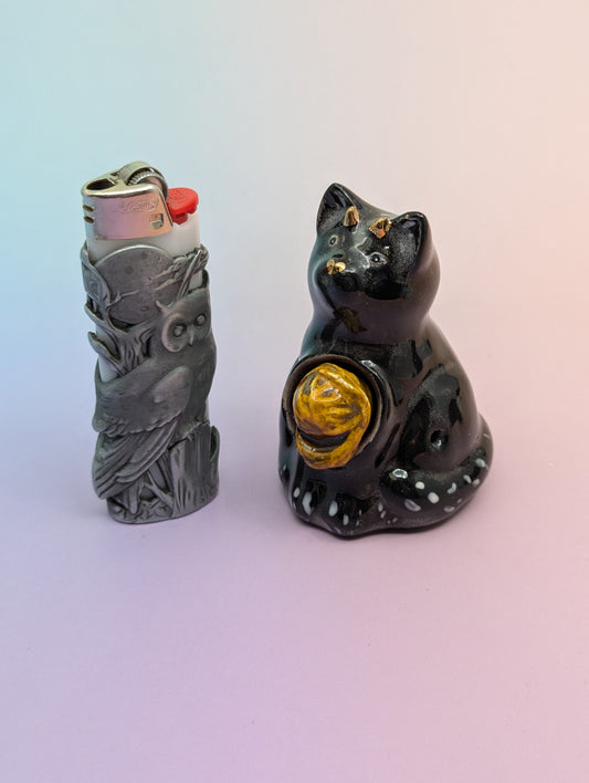 Black Cat Pipe W/Yarn Ball Stopper