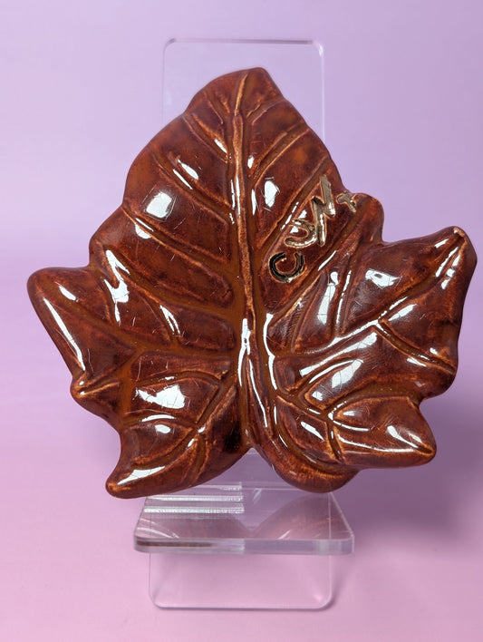 Cunty Leaf Ashtray